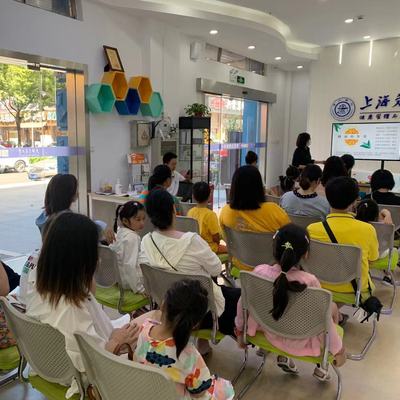 比比酷國際幼兒園 以專業產品與精細化服務，贏得教育培訓市場的信賴